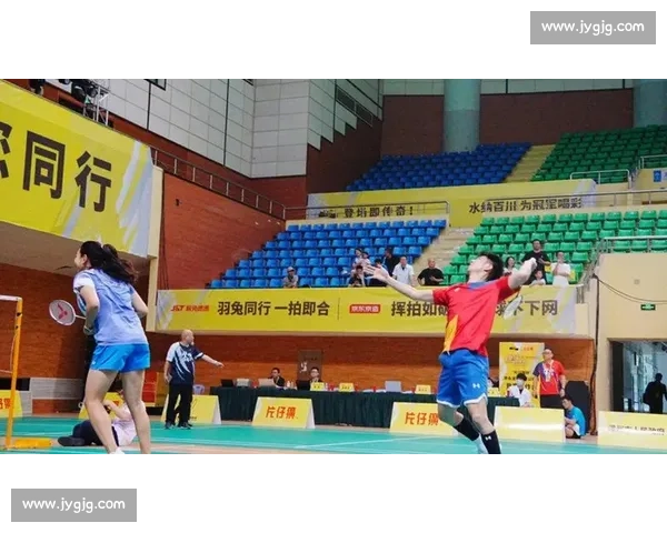 某校举办羽毛球比赛，激烈角逐展现学子风采，助力校园体育文化发展